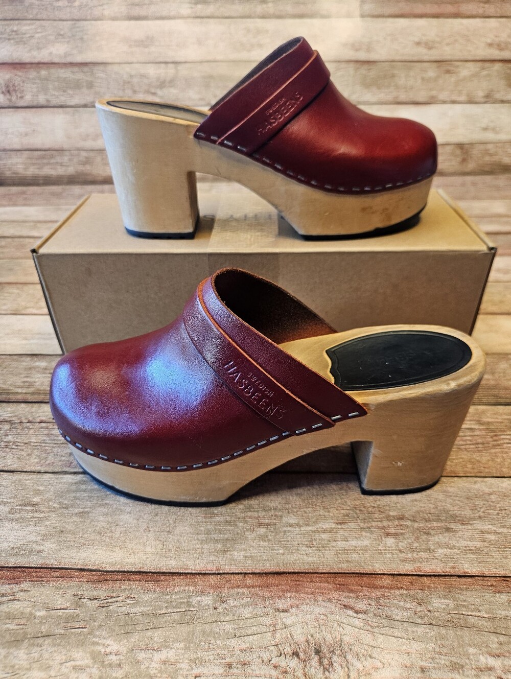 Swedish Hasbeens Husband Clogs. Size 37